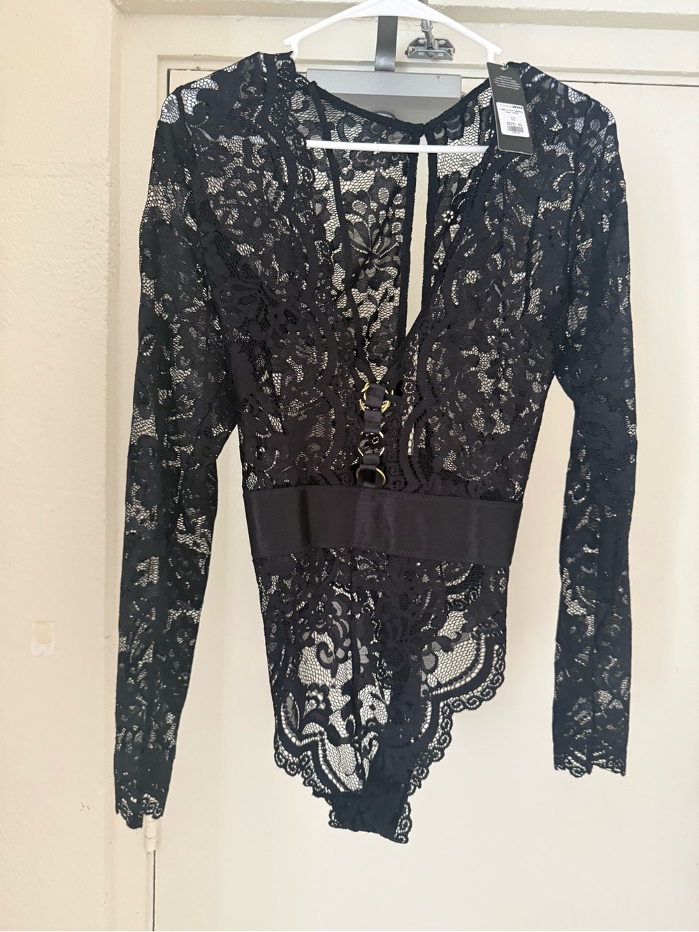 Fashion Nova Black Lace Long Sleeve Bodysuit with Ring Detail